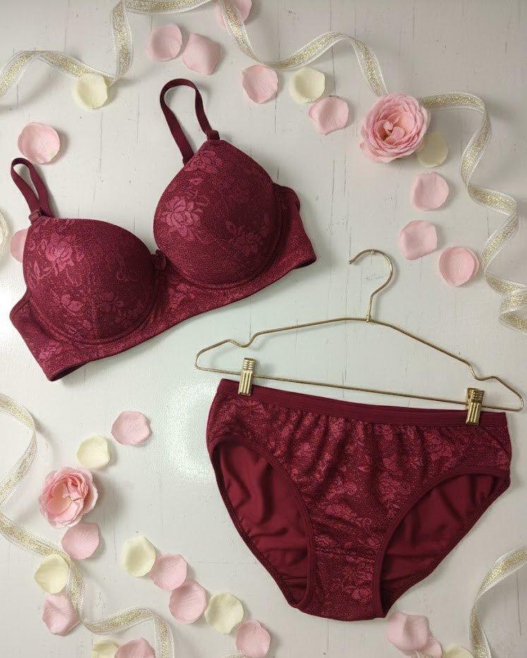 Silqueen Signature Lingerie Set